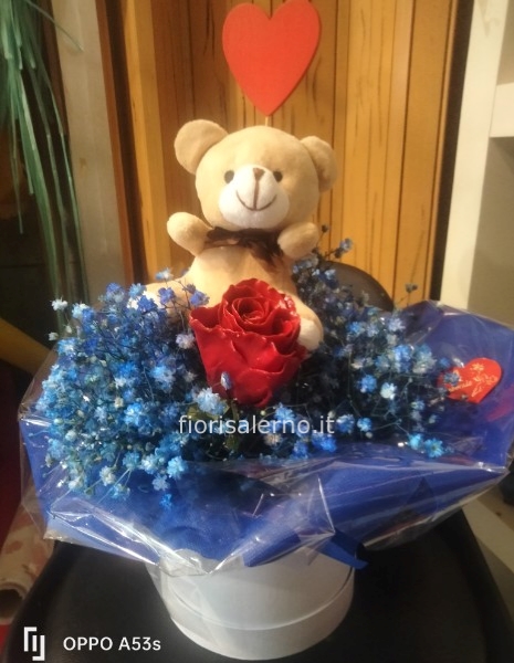 Flower box bianca con peluche e rosa di cera o naturale